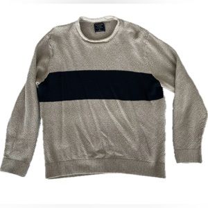 Abercrombie & Fitch Sweater